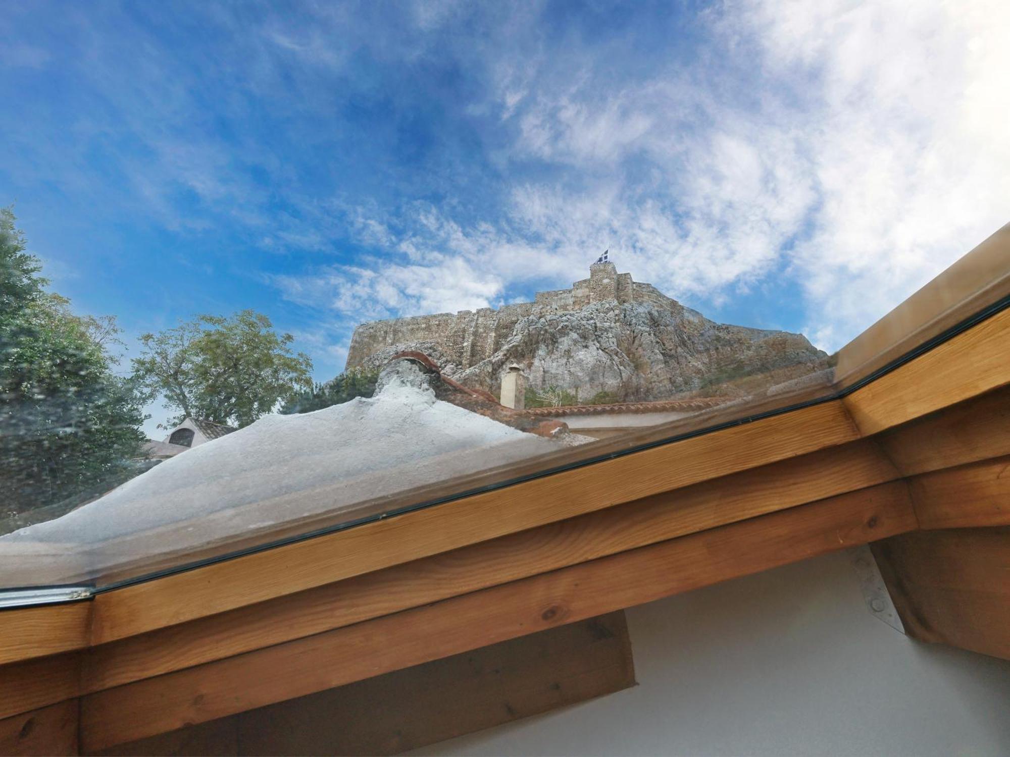 Appartamento Live At The Acropolis Shadow - Under Super Scenic Anafiotika Atene Esterno foto